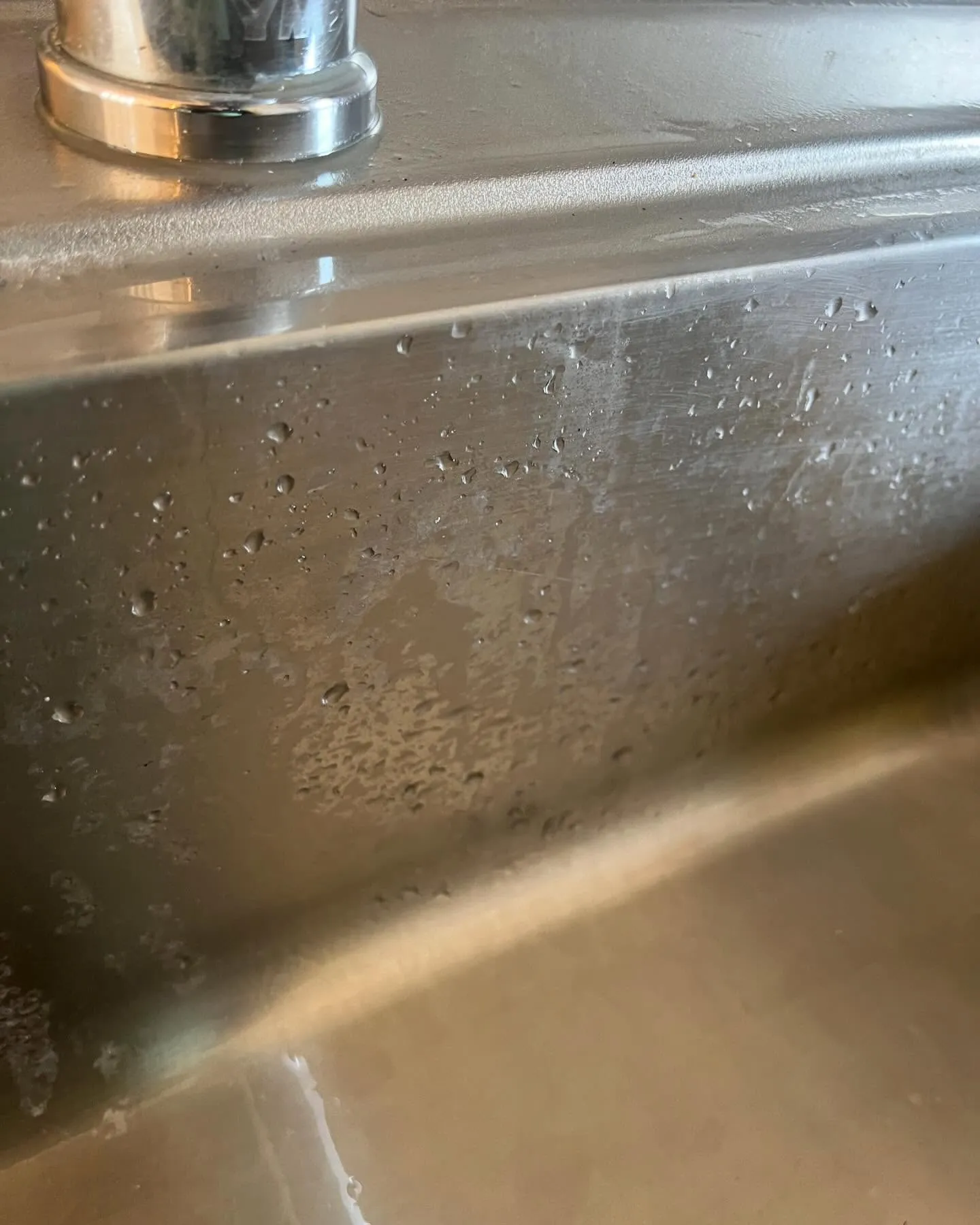 水垢除去！ヘアライン仕上げ